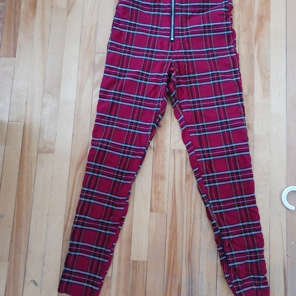 High waisted pants with front zip